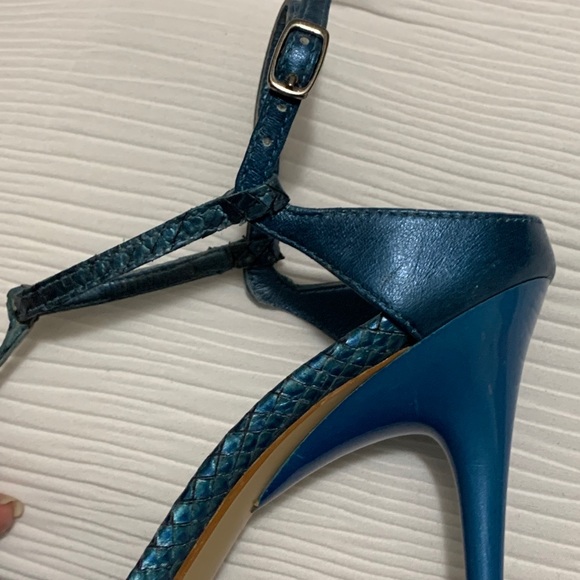 Shoes - Picture 3 of 13